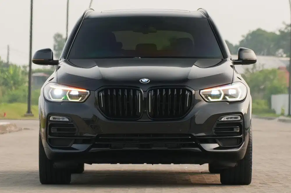 Minggir! BMW X5 G05 xDrive40i xLine 2020 Black Warranty Gle450 x3 e350