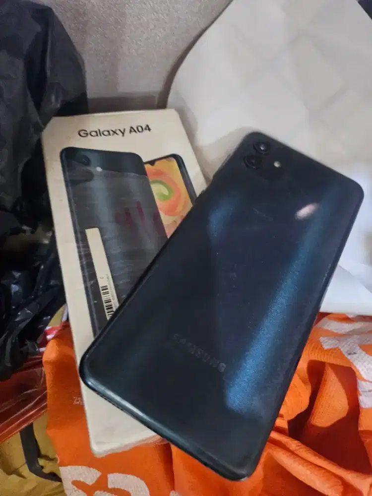 Samsung a04 4/64