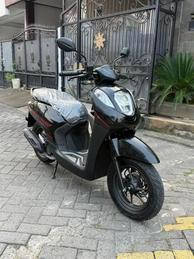 KM 300! HONDA GENIO CBS 2025 PAJAK BLN 07-2026  not beat