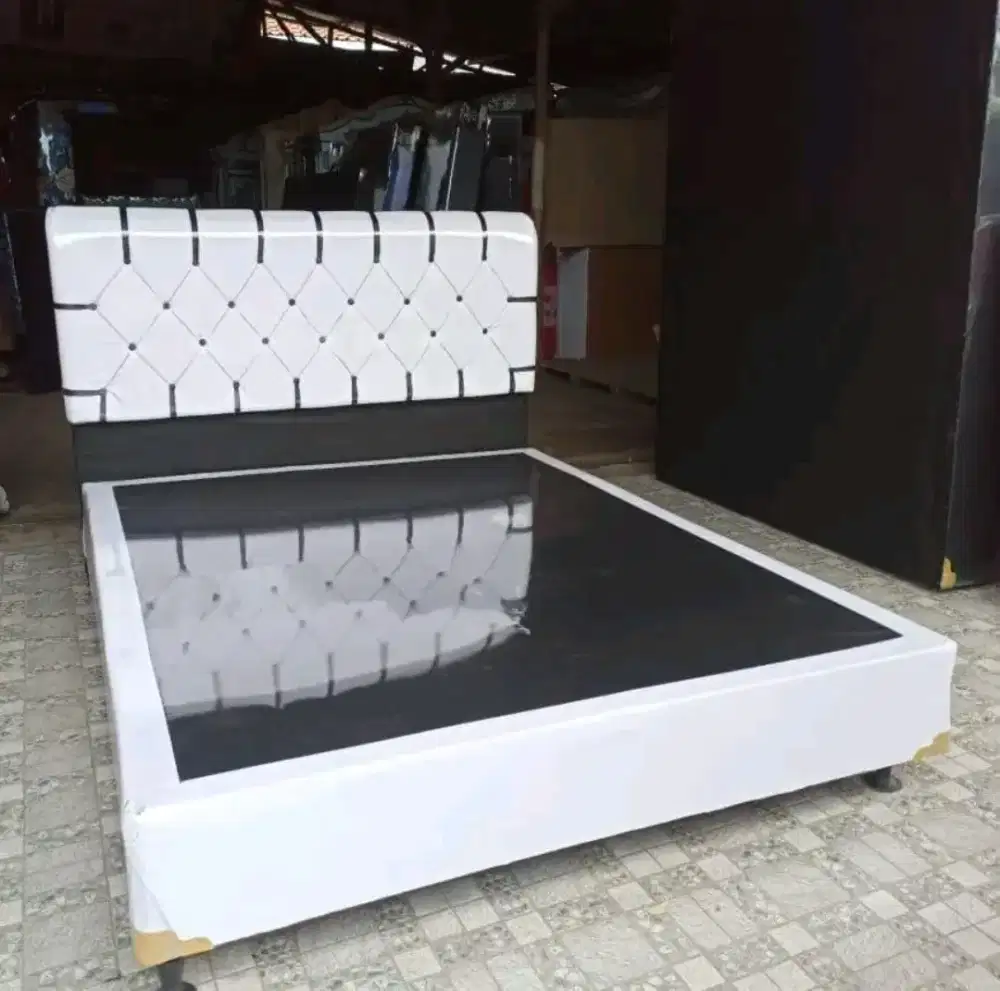 dipan Sandaran 160 x 200 cm