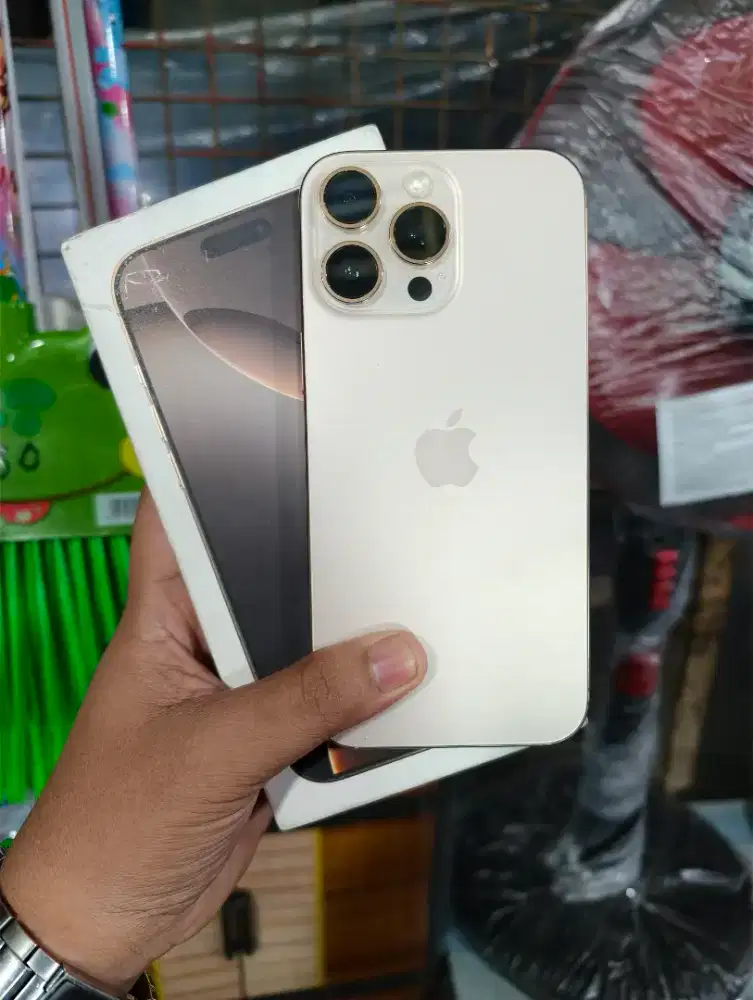 Iphone 16 pro max 256 inter all Oprator fullset