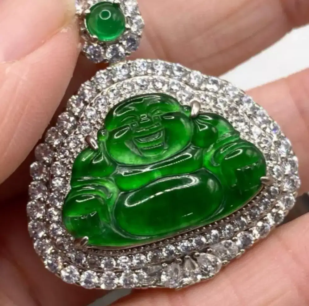 Jadeite jade giok Burma type A