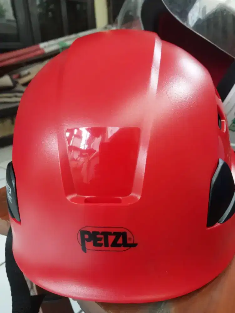 Dijual santai helm petzl vertex warna red