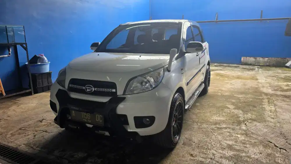 Daihatsu Terios 1.5 TS 2014 manual putih dp 10juta nego no laka banjir