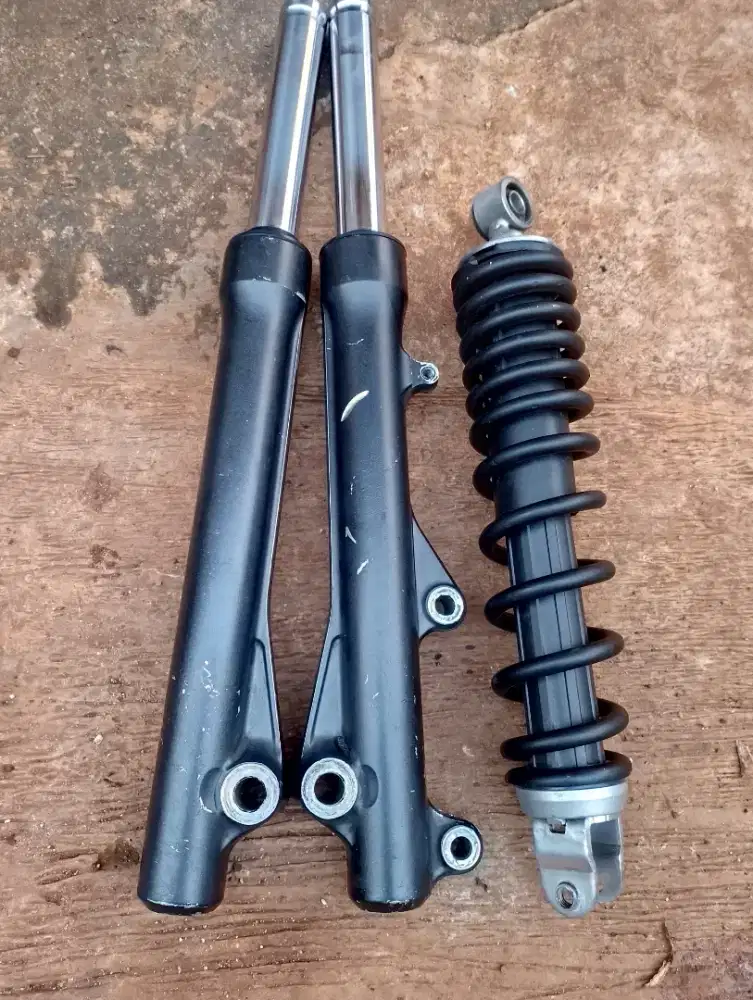 Shokbreaker depan Honda metik