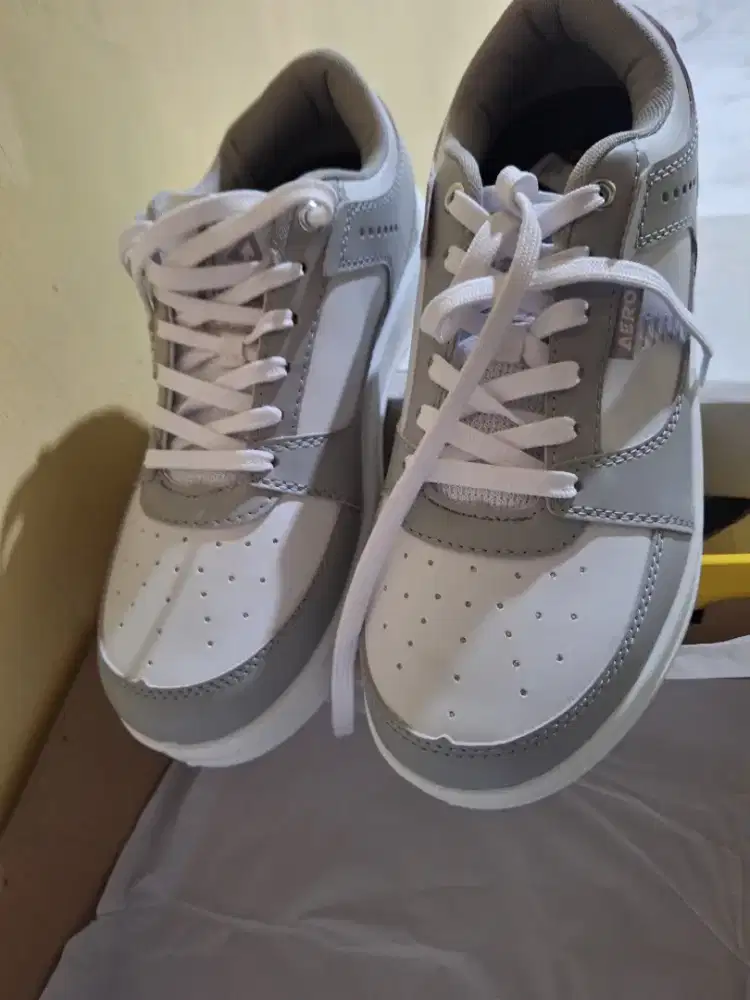 Dijual Sepatu Aerostreet Hoops Low 2.0 Size 42 Kondisi Baru