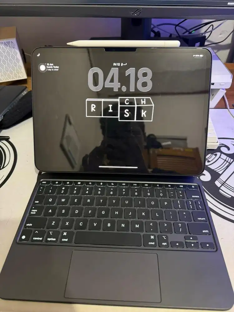 MAGIC KEYBOARD FOR IPAD PRO M4 11 INCH
