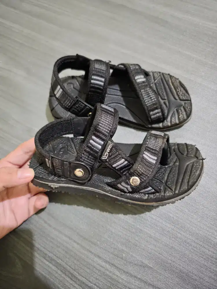 Sendal anak cowo sz 27