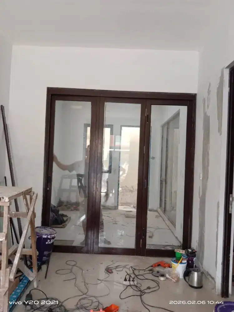 Spesialis pintu kaca dan jendela aluminium kaca