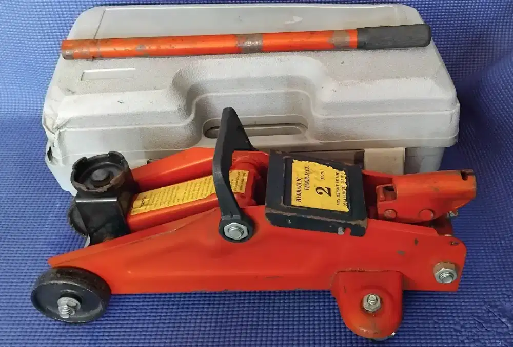 dongkrak mobil hidrolik u beban 2 ton