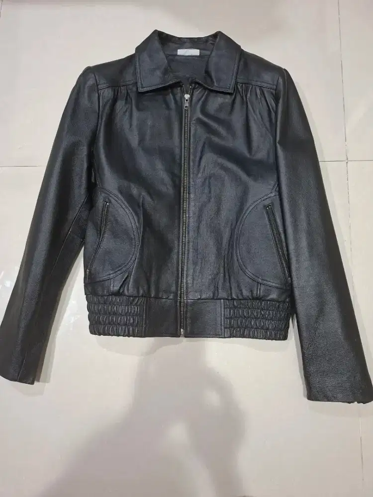 Jaket kulit pria -hitam