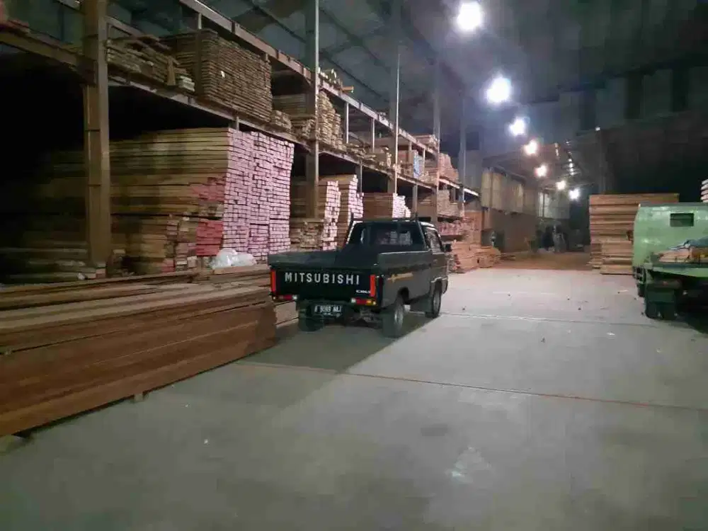 Dijual Gudang LT 8710 di pinggir jalan raya Cisauk