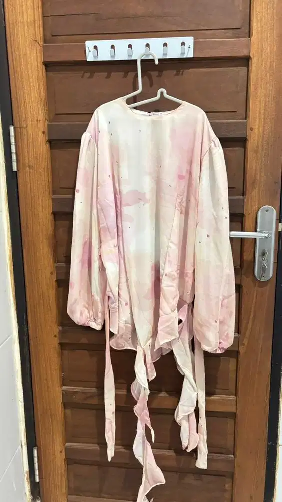 Atasan/blouse wanita