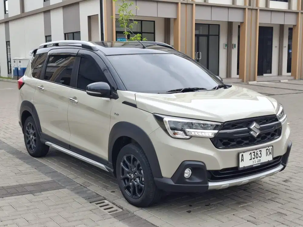 SUZUKI XL 7 ALPHA HYBRID 2023 COKLAT MUDA