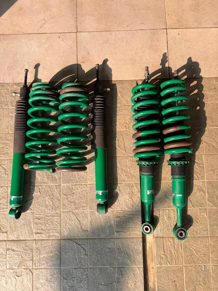 Shockbreaker toyota fortuner second full set