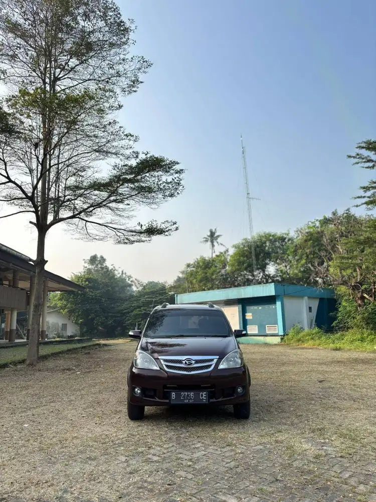 Daihatsu Xenia Li Deluxe+ 1.0 M/T 2011