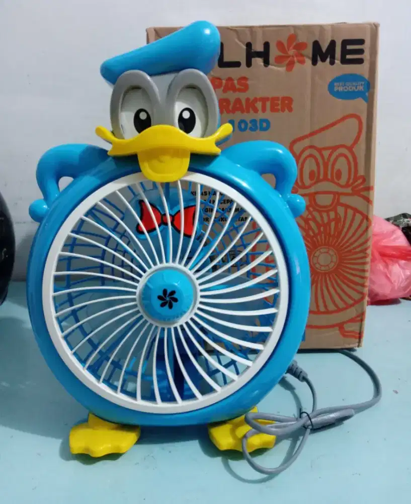 Kipas Angin Meja Duduk Wellhome