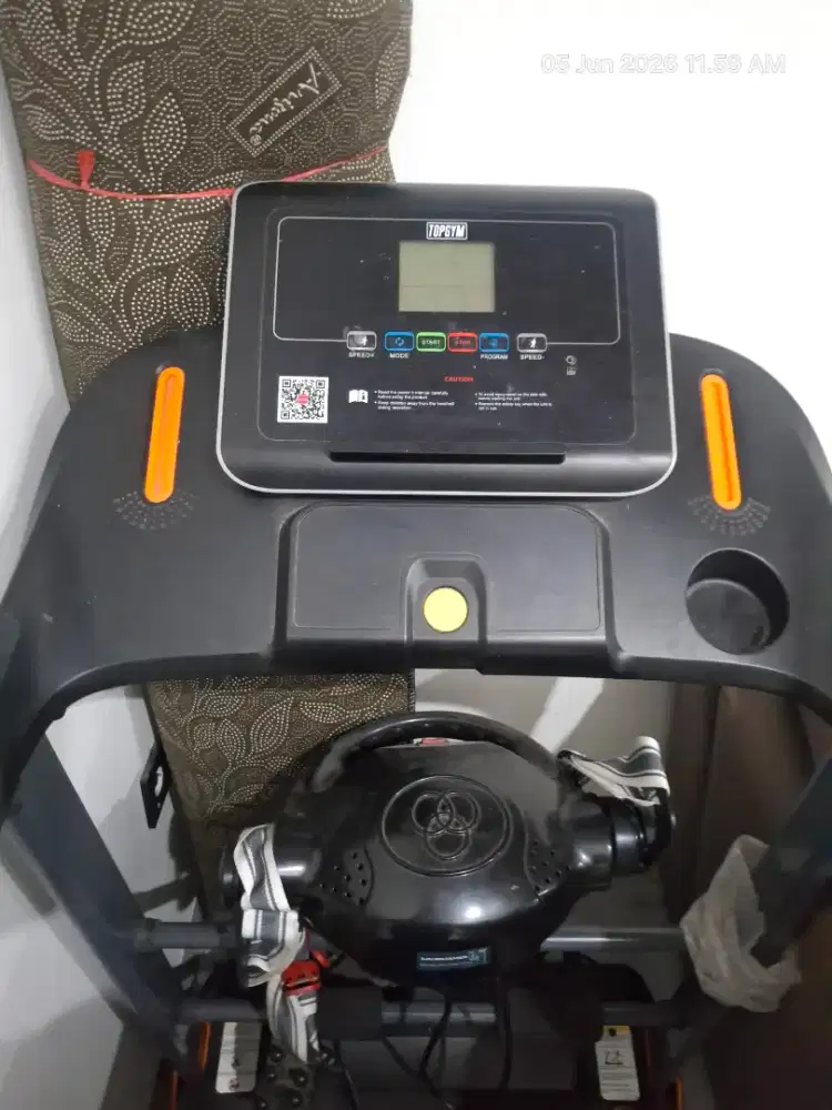 Treadmil olah raga