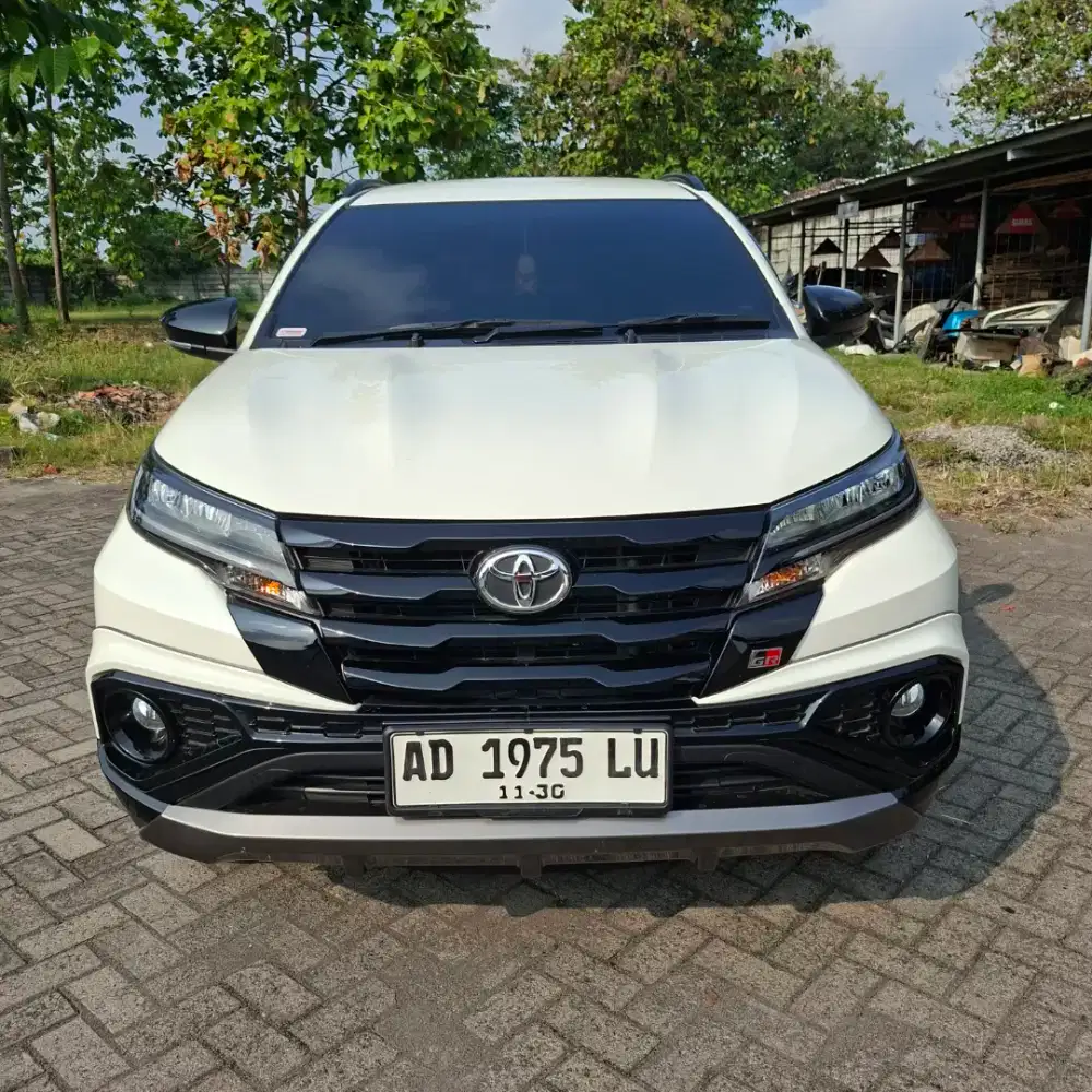 RUSH GR AUTOMATIC PUTIH 2025 KM 7RBAN