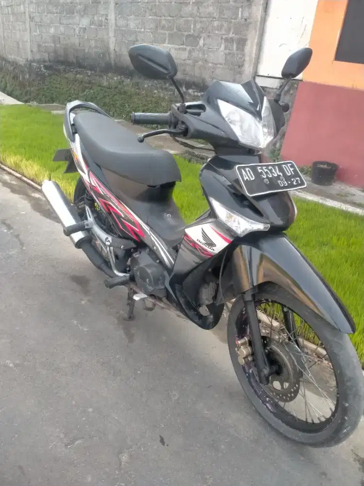 Supra 125 cw 2010 mesin bagus ex orang tua