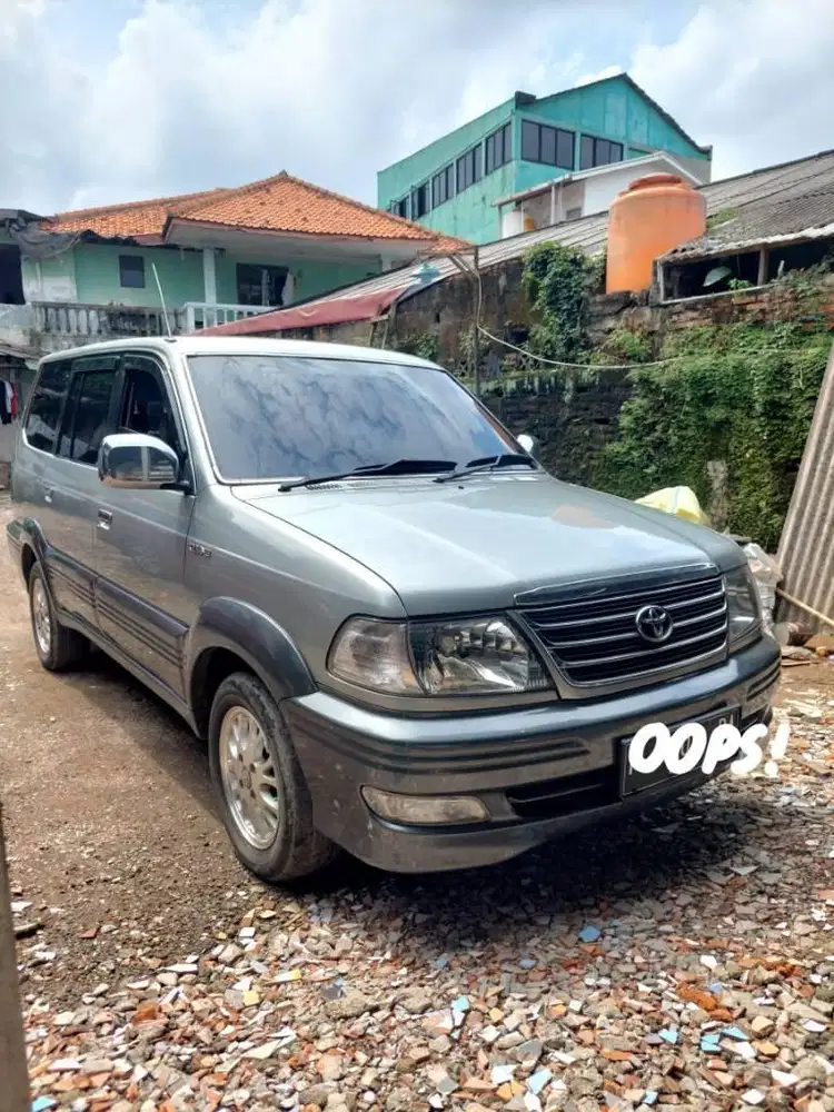 Kijang legend mewah di jamannya