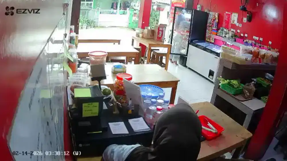 Di butuhkan karyawan resto