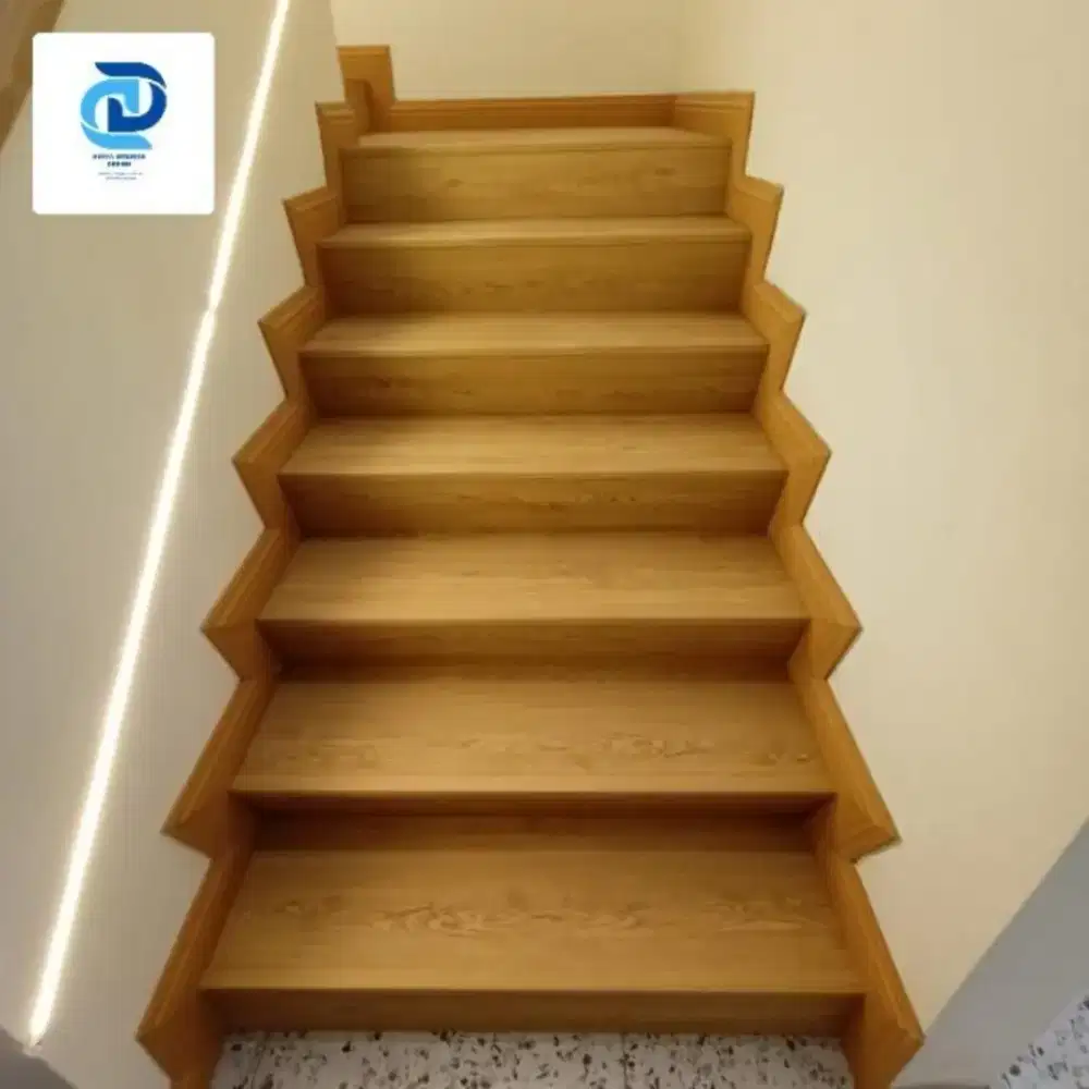 Vinyl parquet plank motif kayu utk lantai rumah kantor murmer bersaing