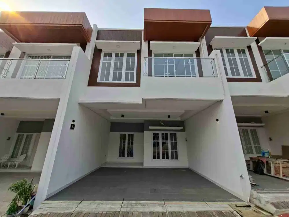 di jual rumah 2 lantai setengah lokasi strategis di kebagusan jaksel