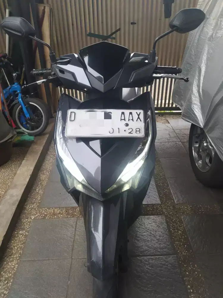 Vario 150 Exclusive  Matte Black