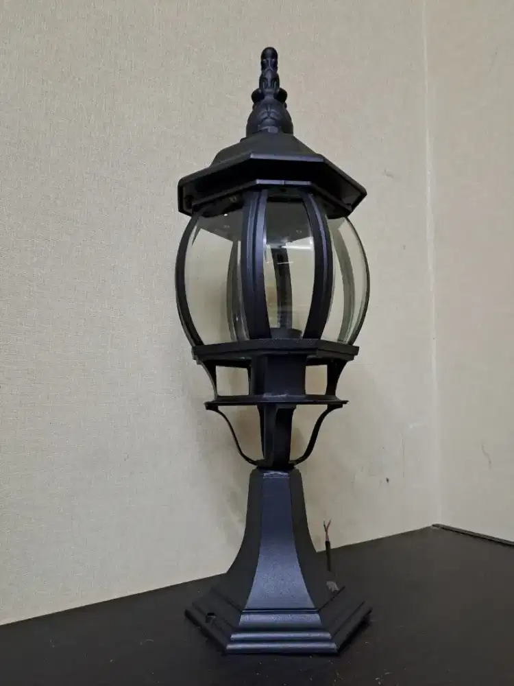 LAMPU PAGAR / TAMAN DELMAN