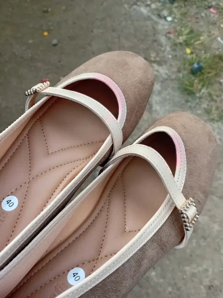 flatshoes cocok untuk cewek cewek