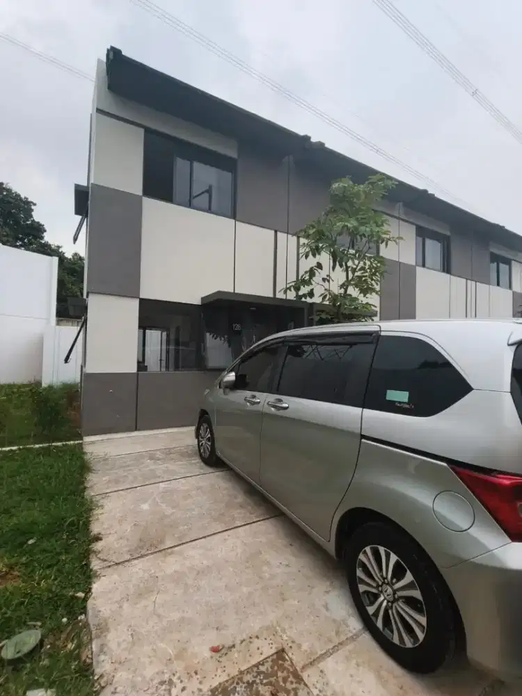Disewakan rumah di Park Serpong Tangerang
