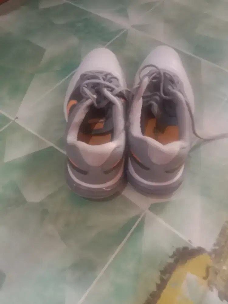 Nike golf buatan vietnam