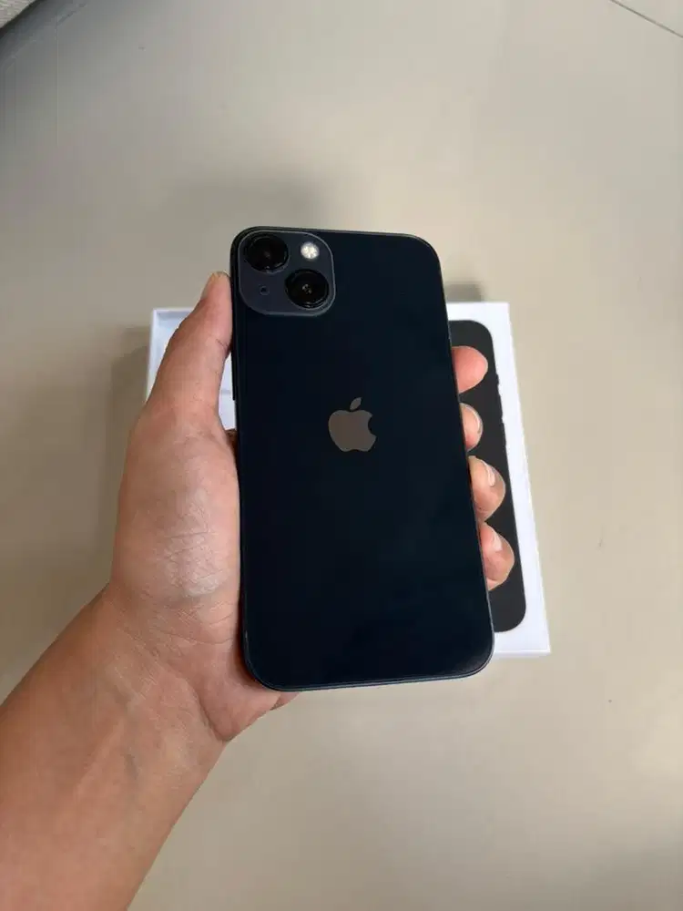 iPhone 13 Midnight 128GB inter