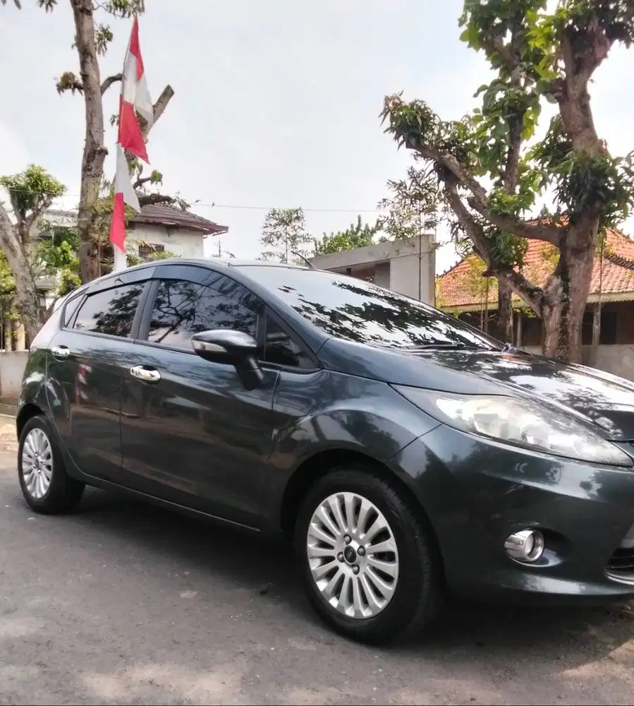 Ford Fiesta MANUAL 2013