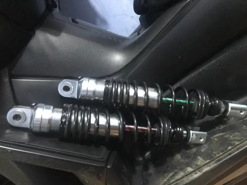 Shock shafer ukuran 320mm warna hitam xmax nmax pcx rxking bisa pakai