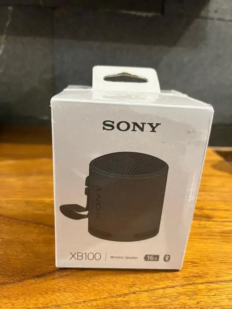 Speaker Bluetooth Sony XB100 (Baru masih segel)