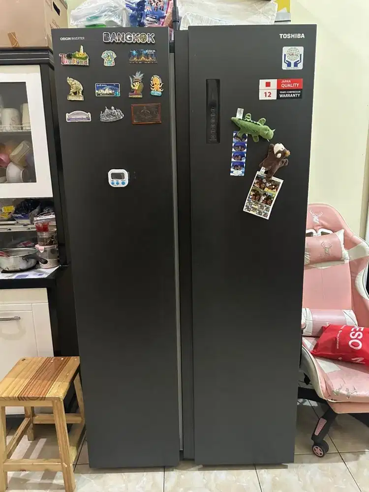 Kulkas side by side Toshiba