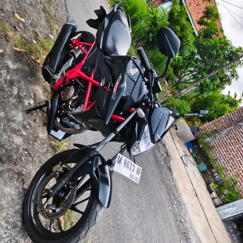 Cb150r 2018 lengkap orep barang mulus