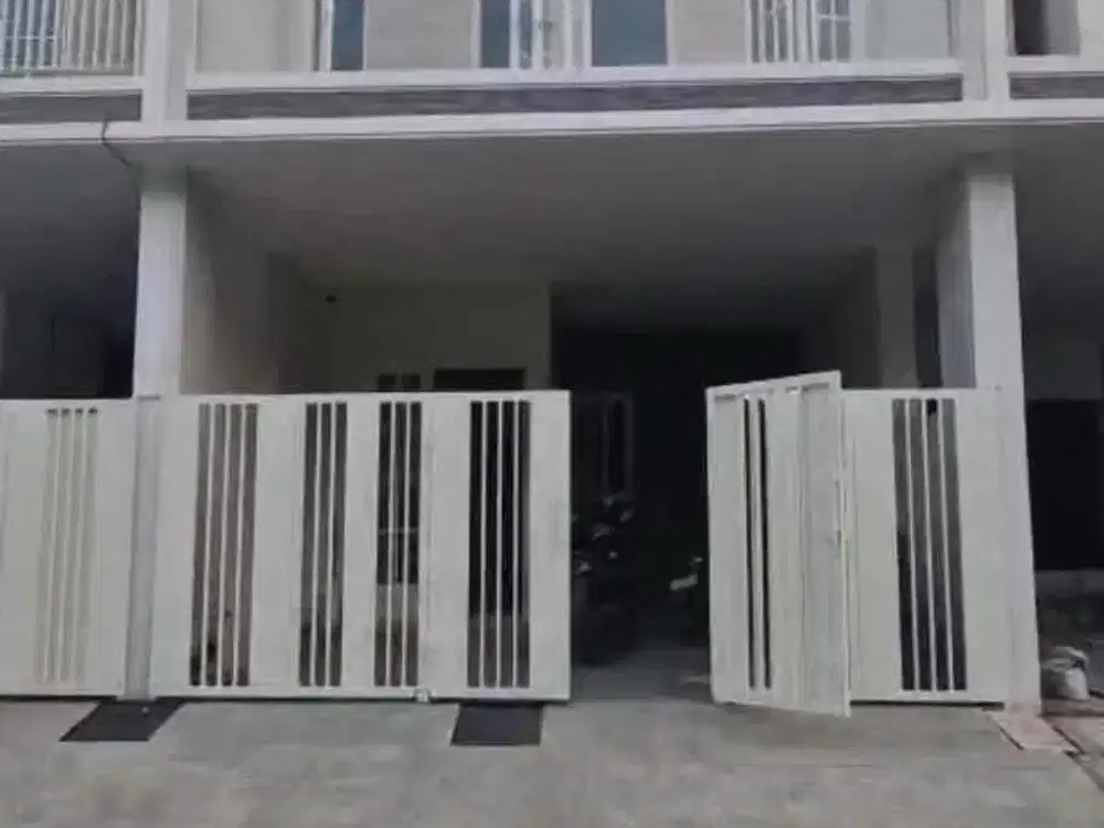 Baru gress‼️Dijual rumah rungkut harapan row jalan lebar 3 mobil