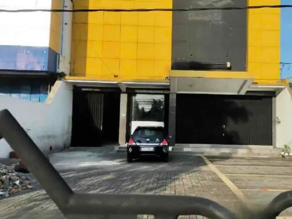 Disewakan gedung strategis daerah jl magelang dekat tugu jogja