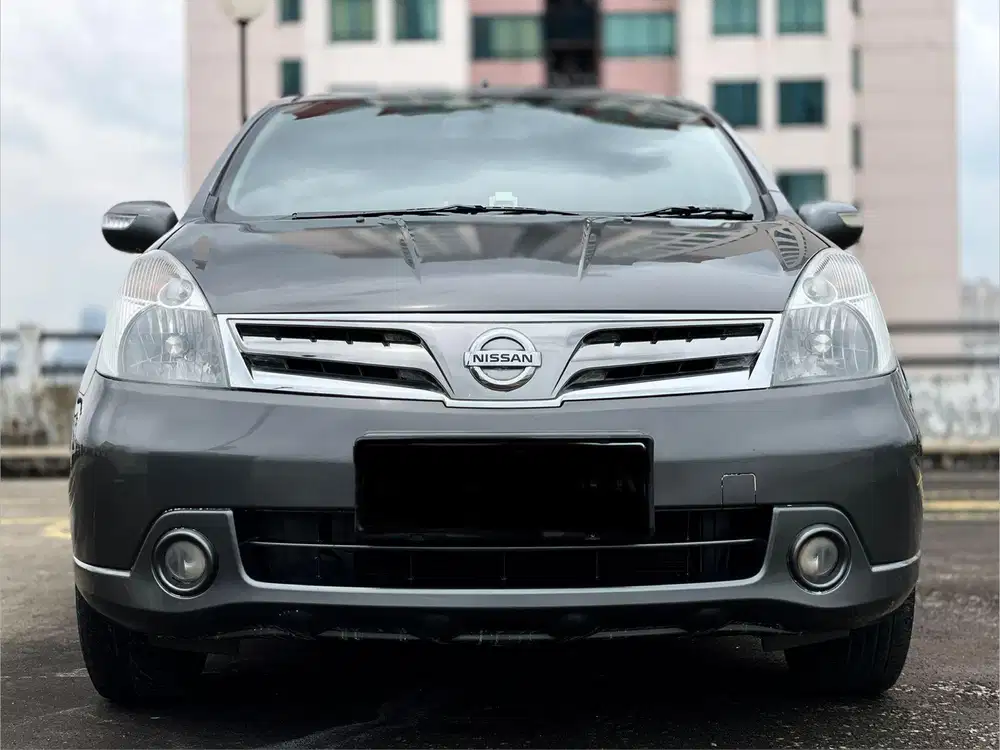 GRAND LIVINA 1.5 XV ULTIMATE AT 2012