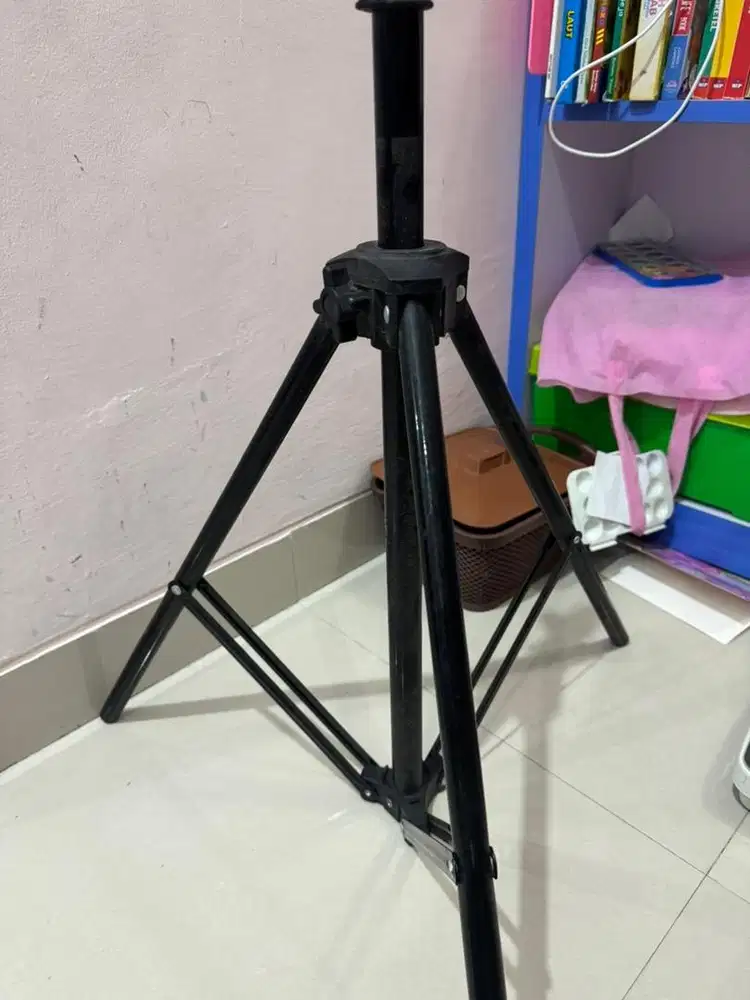 Light stand barang masih baru