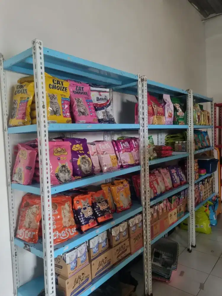 Karywaan Petshop Menceng