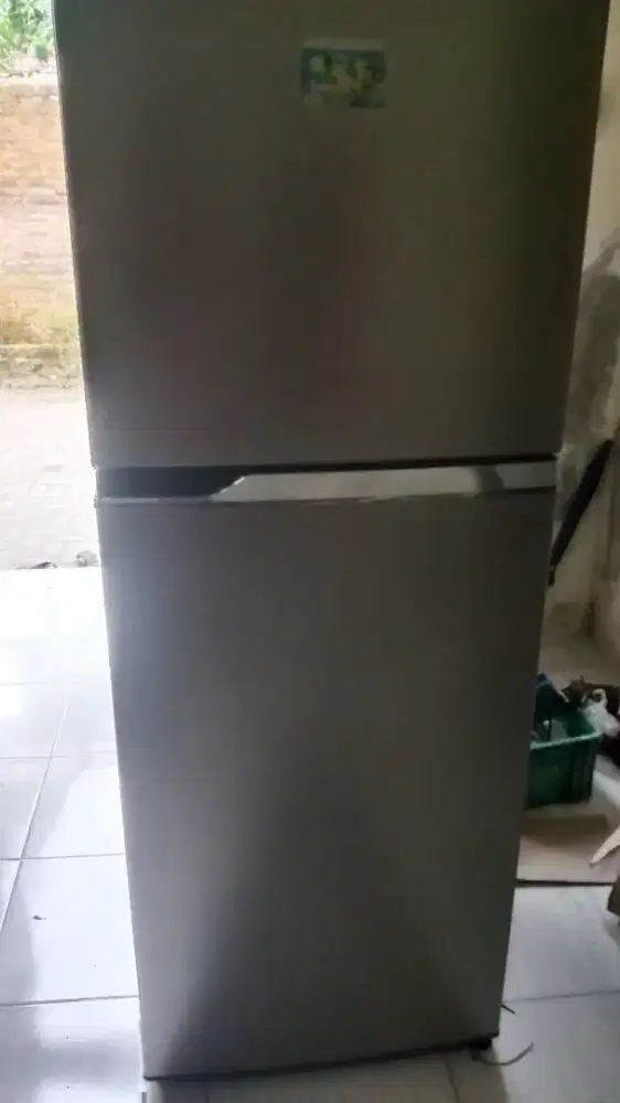 Kulkas 2 pintu dijual