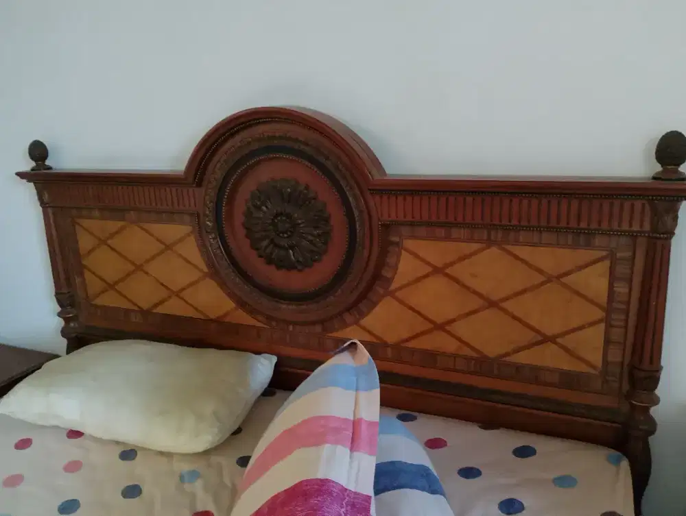 Head Board & 1 psg Side Table