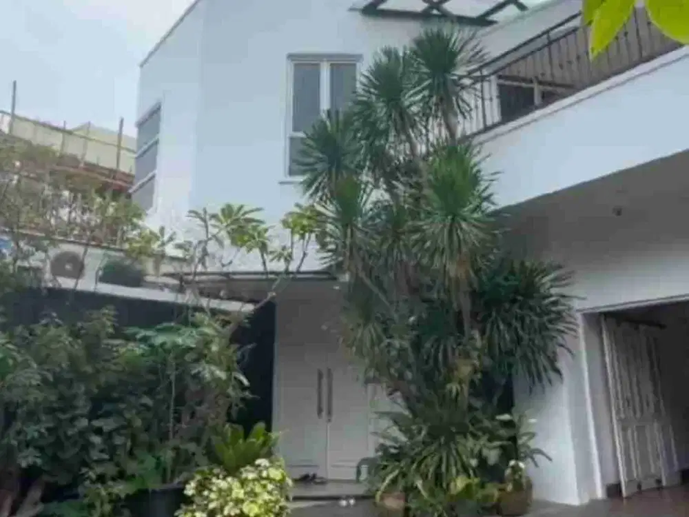JUAL RUMAH 2 LANTAI LUXURY MODERN  DI PONDOK INDAH JAKSEL