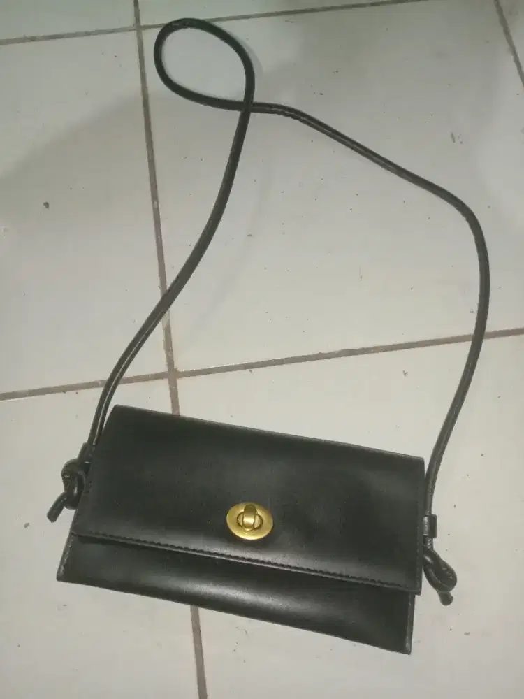 TAS SELEMPANG WANITA