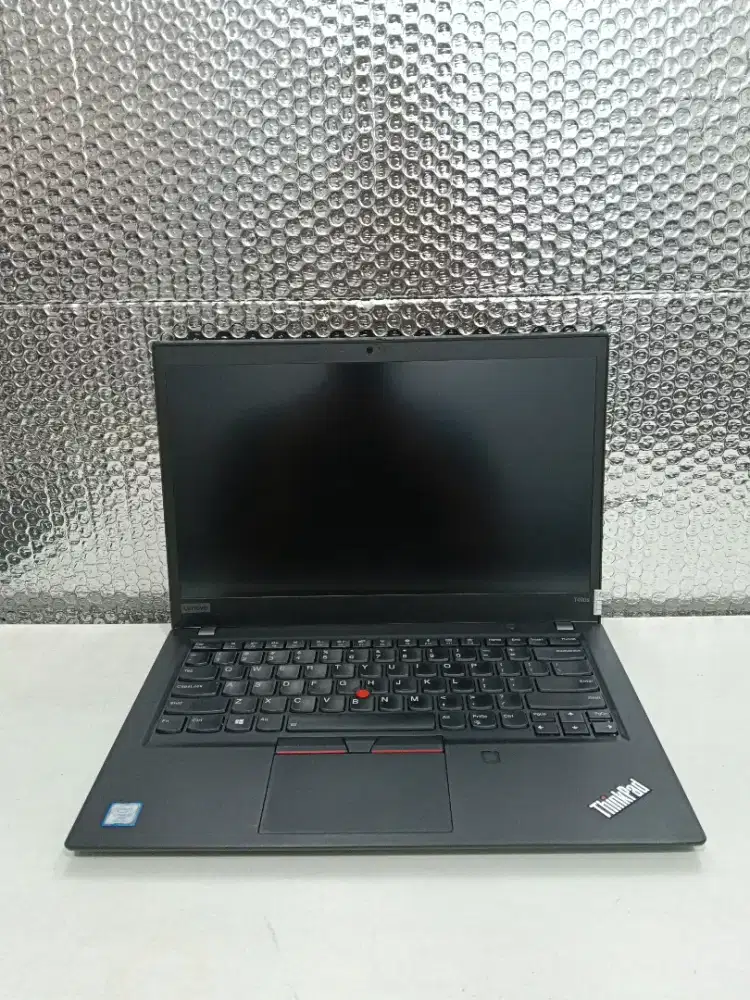 Laptop Lenovo Thinkpad T490s Intel core i5 Gen 8 ram 16gb SSD 256gb