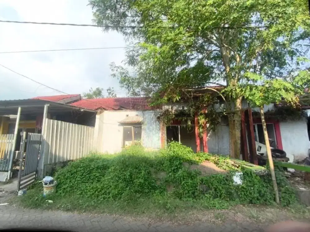 Dijual Rumah Tua sekitar Unhas, Jalan Malino, Gowa